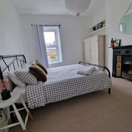 Lovely 3 Bedroom Whitley Bay Townhouse. Exterior photo